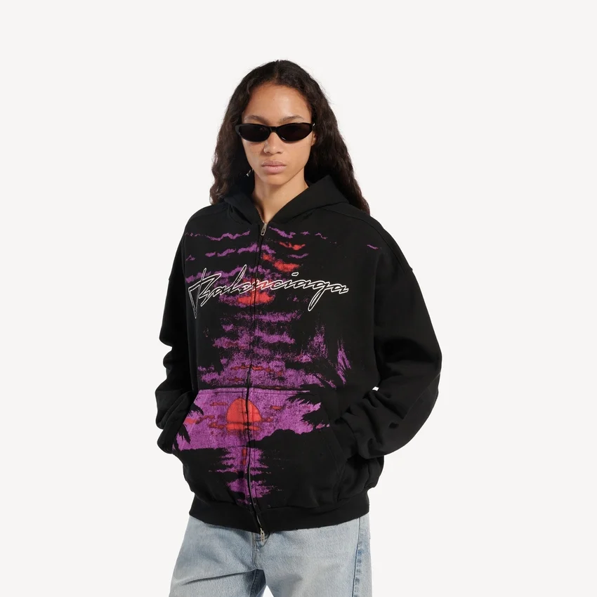 Sudadera con capucha y cremallera «Dream» para mujer en negro Sudadera con capucha y cremallera «Dream» para mujer en negro