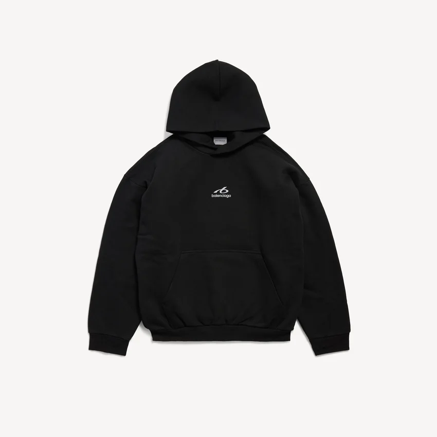 Sudaderas con capucha de corte medio para hombre en negro Sudaderas con capucha de corte medio para hombre en negro