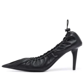 Tacones de aguja con efecto fruncido de 80 mm «Negro» 636612WA2M01000