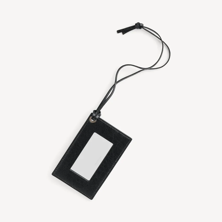 Tarjetero con espejo «Le City Charm» para mujer en negro Tarjetero con espejo «Le City Charm» para mujer en negro