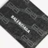 Tarjetero Signature de lona recubierta con el BB Monogram en negro Tarjetero Signature de lona recubierta con el BB Monogram en negro