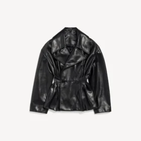 Trench corto con pliegues para mujer en negro