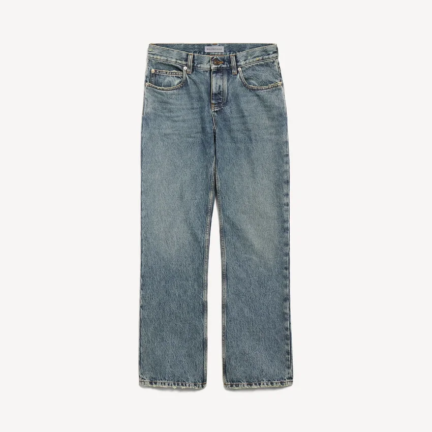 Vaqueros de corte regular para mujer en azul vintage desgastado Vaqueros de corte regular para mujer en azul vintage desgastado