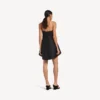 Vestido babydoll con tirantes para mujer en negro Vestido babydoll con tirantes para mujer en negro