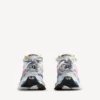 Zapatillas de running para mujer en colores variados Zapatillas de running para mujer en colores variados