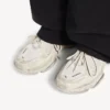 Zapatillas Triple S.2 para mujer en color cáscara de huevo Zapatillas Triple S.2 para mujer en color cáscara de huevo